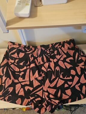 a new day Black and Rust Abstract Print Women’s Shorts